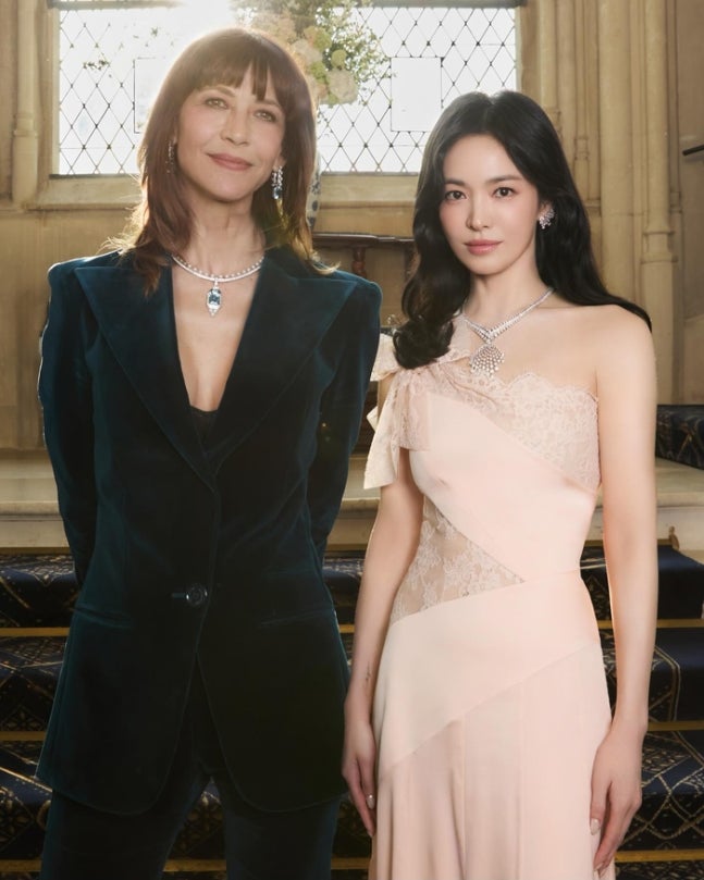Song Hye-kyo dévoile des photos d'elle avec l'actrice française Sophie Marceau