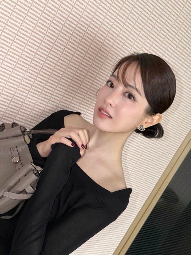 차분하고 우아하면서 깊어진 매력의 박보영