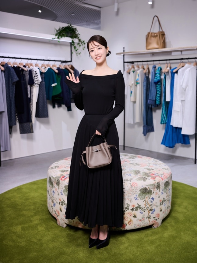 차분하고 우아하면서 깊어진 매력의 박보영