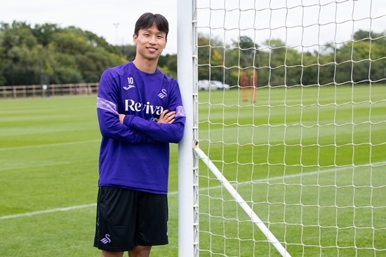 <b>축구</b> 국가대표 <b>엄지성</b>, KIA 타이거즈 시구 나선다