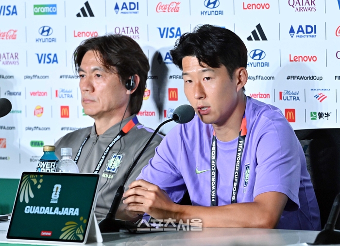 [오피셜]한국 <b>축구</b> ‘홍명보호’ WC 개막일 발표 FIFA랭킹 25위, 日 18위 ...