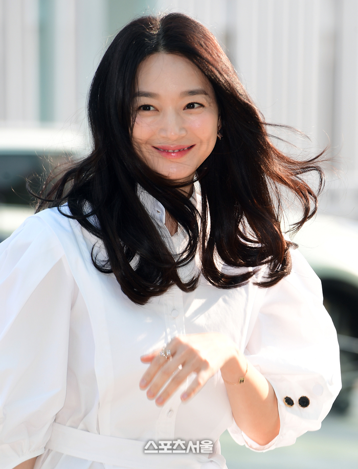 ‘로코퀸’ 신민아, 이제는 ‘스릴러퀸’이다 [SS스타]
