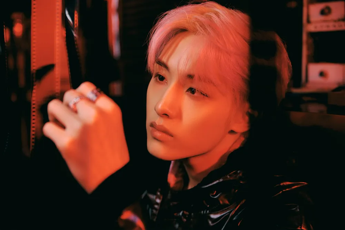 [공식] <b>윈윈</b>, SM엔터와 <b>전속계약 종료</b>→NCT 탈퇴