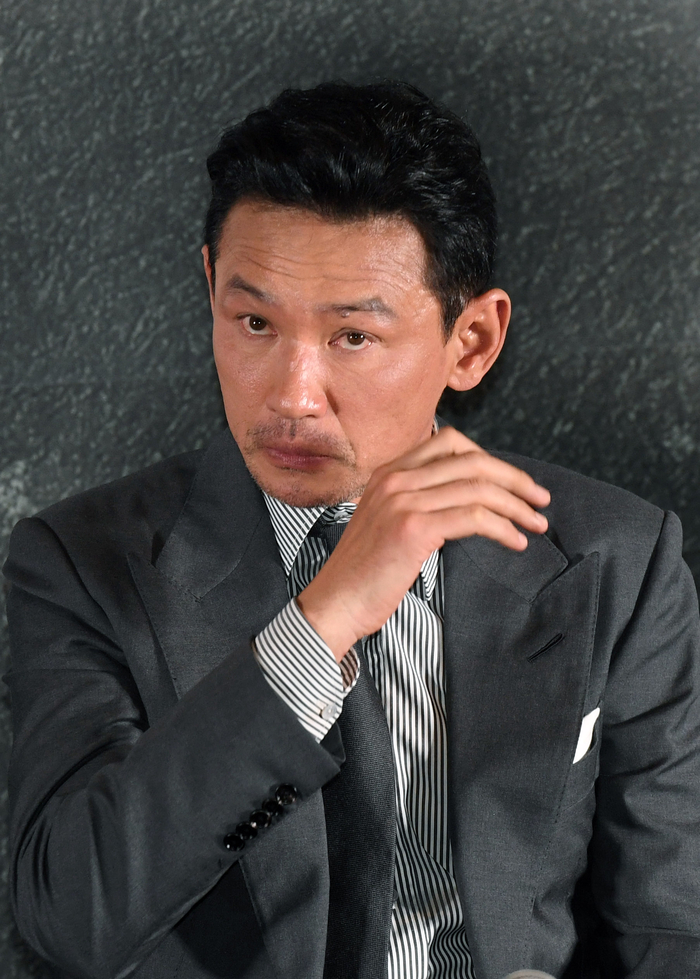 “안아보고 싶다”는 황정민…현직 <b>변호사</b> “성관계 없어도 그냥 불륜”