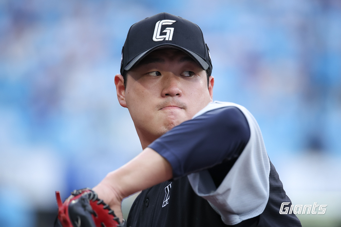 ‘<b>나균안</b> <b>담 증세</b>’ 롯데를 부탁해! 6R 루키 김한결 선발 데뷔 가보자고...