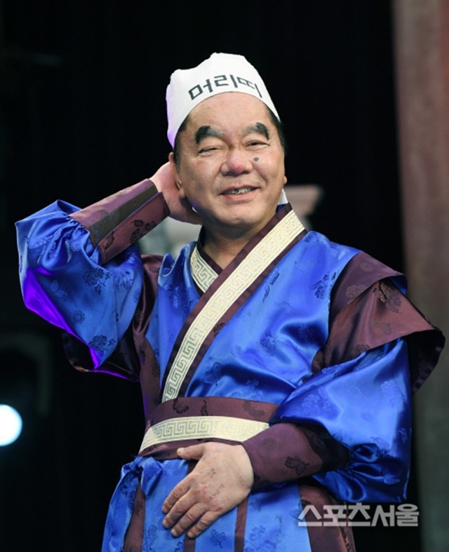 “2년 후 ‘<b>디 워2</b>’ 나온다” 심형래 깜짝 발표…19년 만에 ‘글로벌 ...