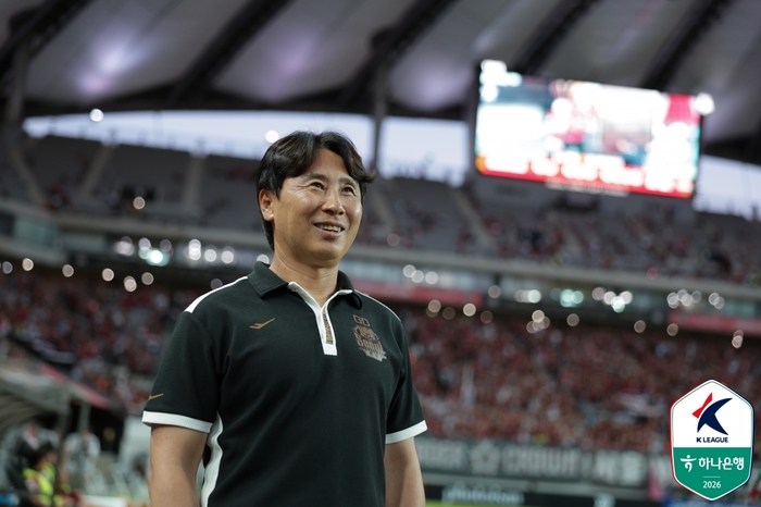 상대 퇴장에도 가까스로 ‘시즌 첫 5연승’ 서울 김기동 감독 “축구라...