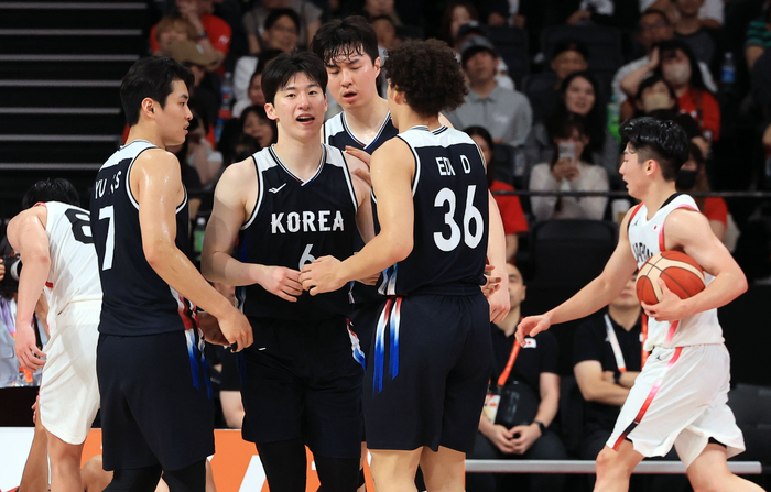 살아난 ‘KBL MVP’ 이정현! 男농구 ‘운명의 <b>한일전</b>’ 대승! 조 1위로 8...