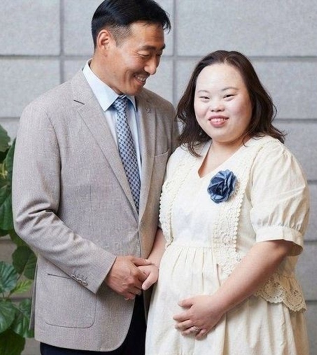‘한지민 언니’ <b>서은혜</b>, <b>임신</b> 아니었다…초음파 <b>사진</b> 돌연 삭제 “<b>AI</b> 사...