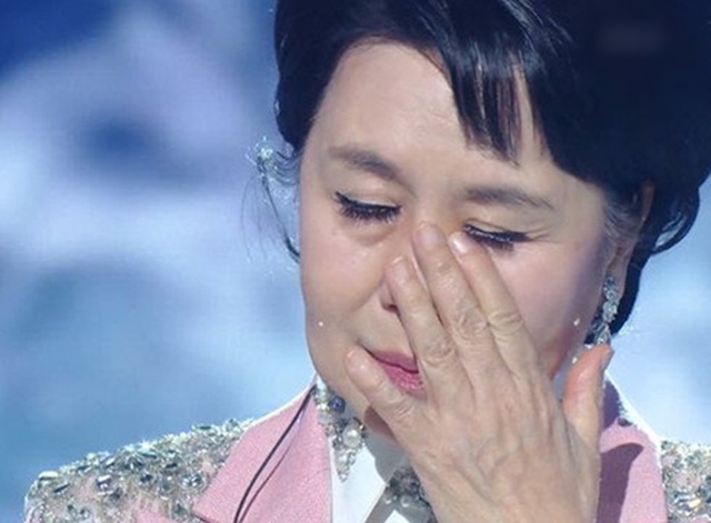 “정신병원 감금” <b>심수봉</b>, 강제 약물주사까지…<b>김다현</b> 실언 뒤 알려진...