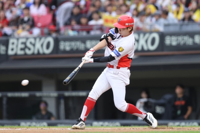 KIA 박정우가 26일 광주-기아 챔피언스 필드에서 열린 2026 KBO리그 정규시즌 LG전에서 안타를 치고 있다. 사진 | KIA 타이거즈