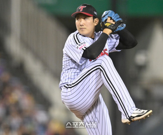 LG 투수 손주영이 7일 서울 잠실구장에서 열린 2026 KBO리그 두산전 9회 역투하고 있다. 잠실 | 최승섭기자 thunder@sportsseoul.com