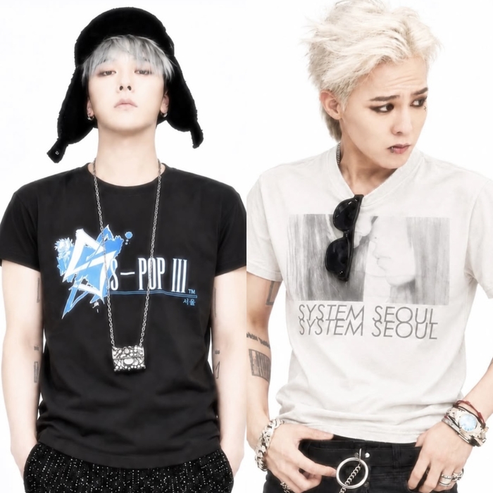 黒髪と金髪の二人のAI生成モデルがSYSTEM SEOULのTシャツを着た広告画像
