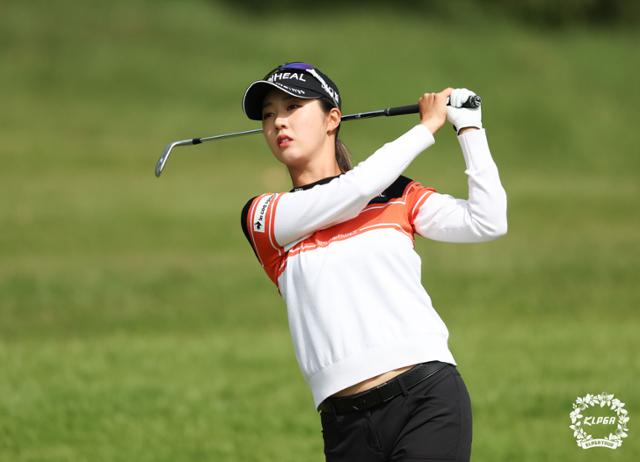 <b>국대</b> 출신 <b>김재희</b>, 캐디 바꾸고 KLPGA 강자 모드로... "이제 우승만 남았어요...