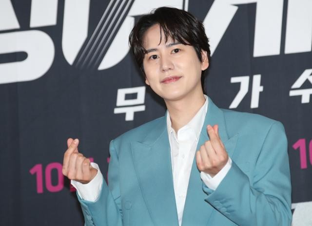<b>뮤지컬</b> '벤허' 분장실서 흉기 난동 막은 <b>규현</b> "가벼운 상처"