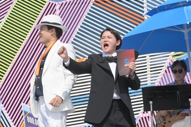 '중년남성 TV권력' 깨나 했는데...<b>김신영</b> '전국노래자랑' 돌연 <b>하차</b> 이유는?
