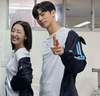'일타 스캔들' 고교 친구서 연인으로...<b>이채민</b>·<b>류다인</b> 교제