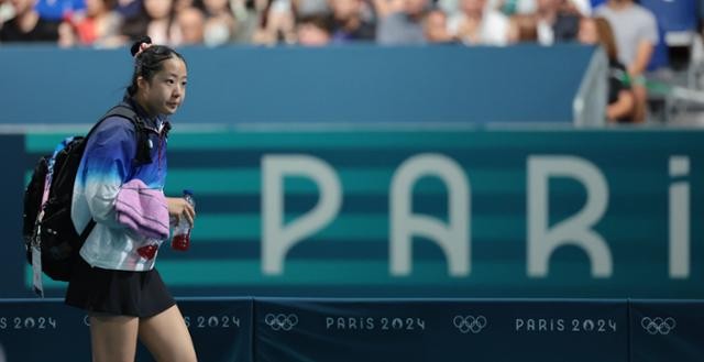 <b>동메달 결정전</b> 향하는 '삐약이' <b>신유빈</b> "머리 비우고 다시 시작하겠다"