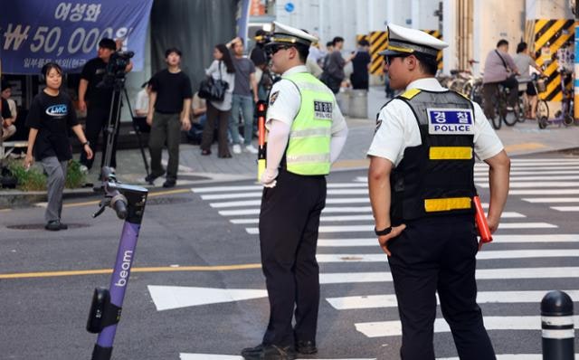 '<b>따릉이</b> 폭주족' <b>운영자</b> 10대 고교생 검거… "송구스럽고 죄송"