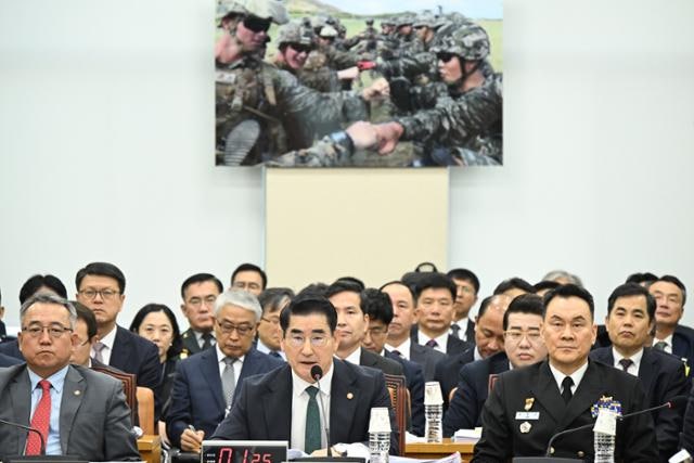 북한, <b>러시아 파병</b> '<b>사실상</b>' 인정했지만… 내부엔 침묵