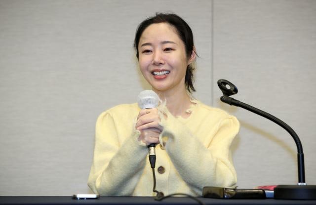 뉴진스와 새출발 위해? <b>민희진</b>, 하이브 떠난다...<b>어도어 사내이사</b> 사임