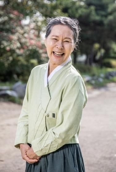 '오징어 게임2 위하준 모친' <b>배우</b> <b>이주실</b> <b>별세</b>