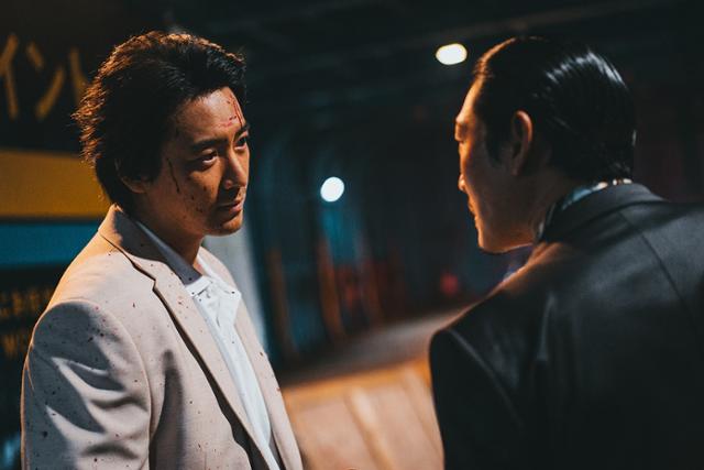 '범죄도시3'의 악당 주성철을 연기한 이준혁. 영화 스틸컷