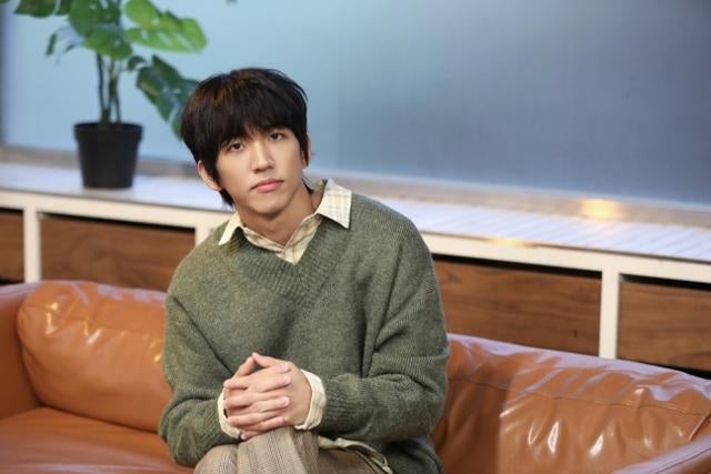 가수 <b>이승윤</b>, 9년 열애 끝 이달 <b>결혼</b>... "예비신부는 직장인"