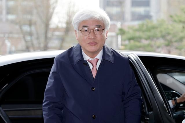 <b>마은혁</b> 첫 출근 "<b>헌법재판관</b> 임무 완수 위해 최선 다할 것"