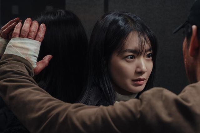 환자로 다시 만난 성폭력 가해자... '악연' 신민아 "피해자 고통 가벼워 보일까 고민했다"