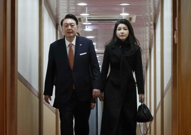 尹 부부 11일 서초동 사저로… '막후 정치' 본격 가동 우려