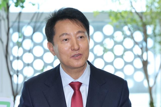 [속보] <b>오세훈 대선 불출마</b> 선언 "백의종군 하겠다"