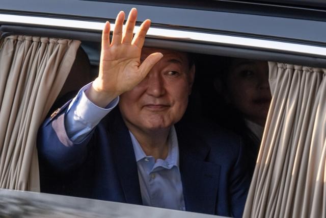 尹, 파면 열흘 만에 14일 내란죄 첫 재판… 조성현 첫 증인신문