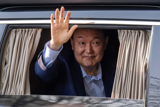 [사설] ‘평화 계엄’ 주장한 尹… 여전한 궤변과 책임 떠넘기기