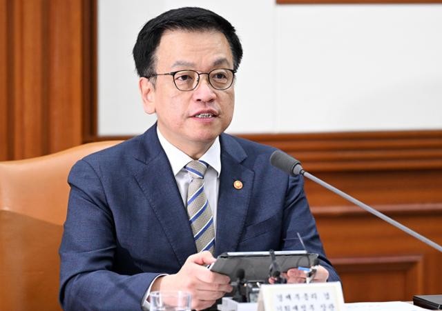 산�불·통상·민생에 12조 투입…정부, 필수 추경 2조 확대
