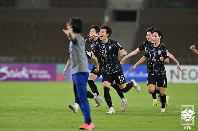 한국-북한, 나란히 U-17 아시안컵 4강 진출… 결승서 남북전 성사될까