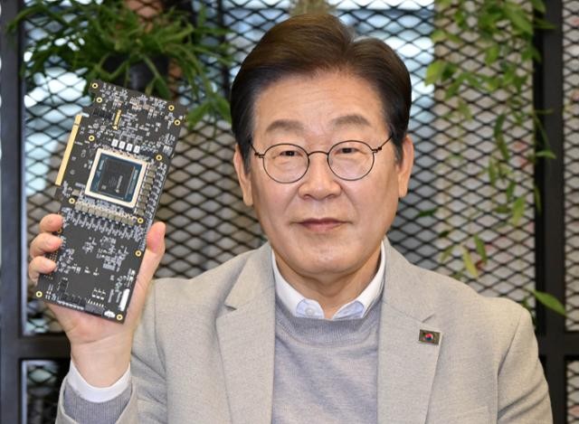 문재인은 뚫었다… 이재명 지지율 정말 30%대 '박스권'에 갇혔나