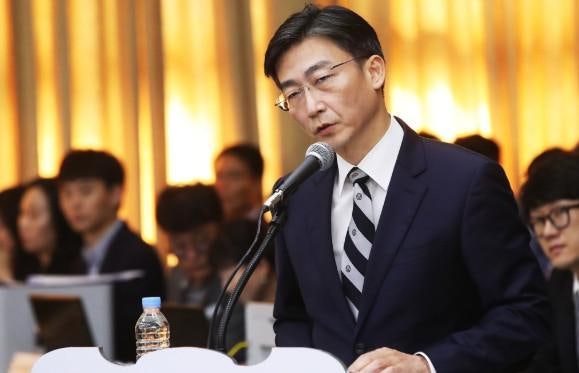 [지평선] ‘중증외상 스타 의사’의 자기 부정