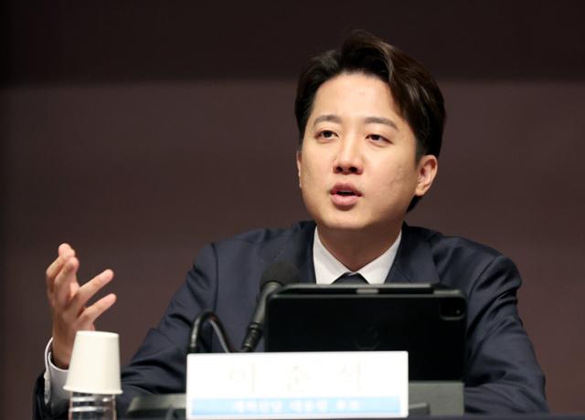 이준석 개혁신당 대선 후보가 30일 서울 중구 프레스센터에서 열린 관훈토론회에서 발언을 하고 있다. 뉴시스