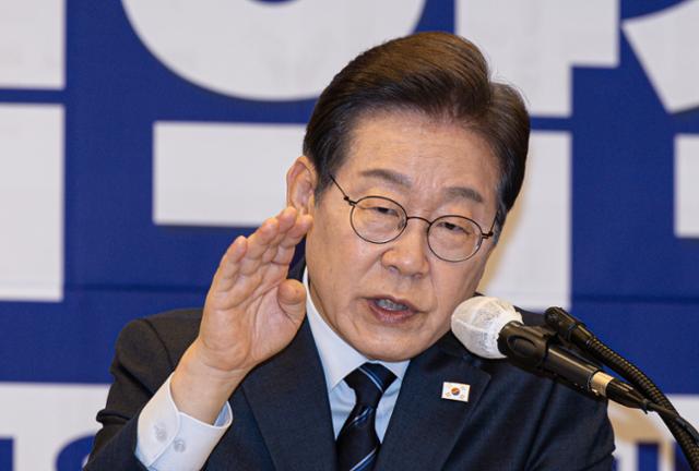 이재명 더불어민주당 대통령 후보가 1일 오후 서울 중구 프레스센터에서 열린 한국노총 정책협약식에서 발언을 하고 있다. 뉴스1