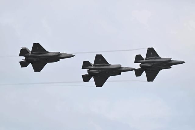 주한미군이 군산에 F-35를 배치한다는데...정말 가능한 일일까 [무기로 읽는 세상]