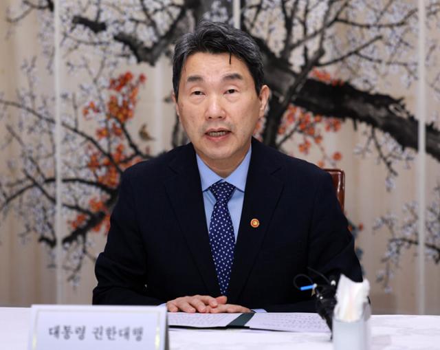 이주호 대통령 권한대행 부총리 겸 교육부 장관이 7일 서울 종로구 정부서울청사에서 열린 경제안보전략 간담회에서 발언하고 있다. 뉴시스