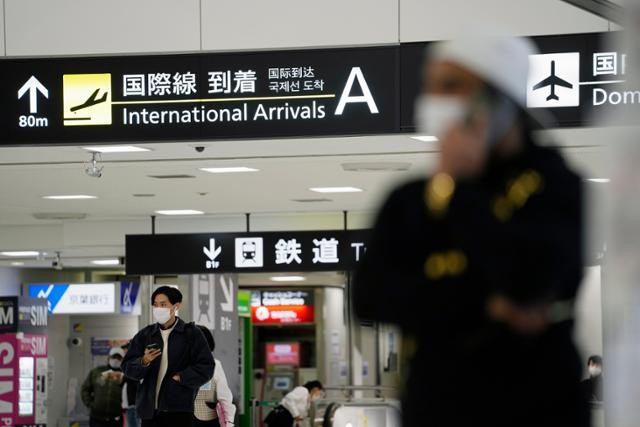 일본, 나리타 공항 입국 심사에 '160분'… 멀어지는 '20분' 목표