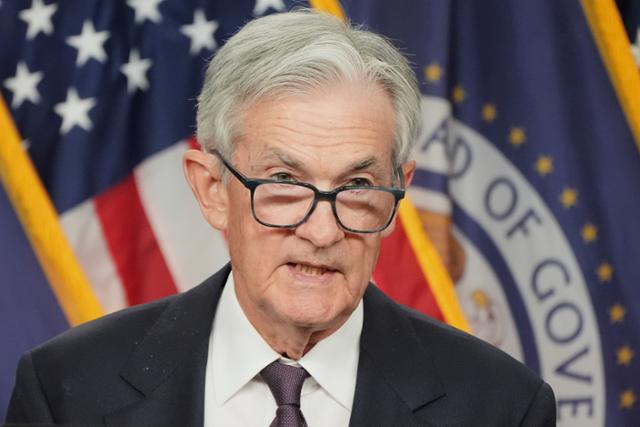 제롬 파월 미국 연방준비제도(Fed·연준) 의장이 7일 워싱턴 연준에서 연방공개시장위원회(FOMC) 회의 결과를 소개하는 기자회견을 하고 있다.워싱턴=AP 연합뉴스