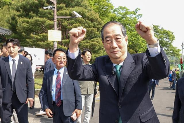 김문수 "한덕수 누가 대선에 끌어냈나” 배후 지적... “다름 아닌 너” 반박