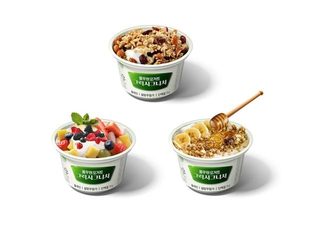 얼려 먹고 짜 먹고 콩포트 올려 먹고…그릭요거트의 무한 변신 [New & Good]