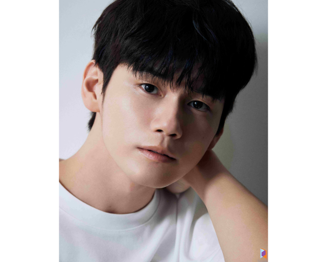 <b>옹성우</b>, '<b>셰익스피어 인 러브</b>'로 연극 도전… 주인공 발탁