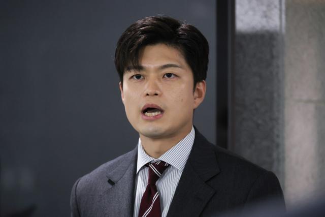 김용태 국민의힘 비상대책위원장이 21일 서울 여의도 국회 의원회관에서 행사를 마치고 나오며 취재진의 질문에 답변하고 있다. 연합뉴스
