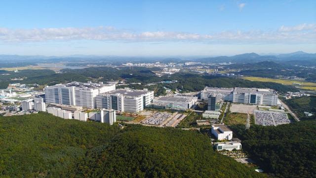 이재명 정부 첫 대규모 투자 발표 기업은...LG디스플레이