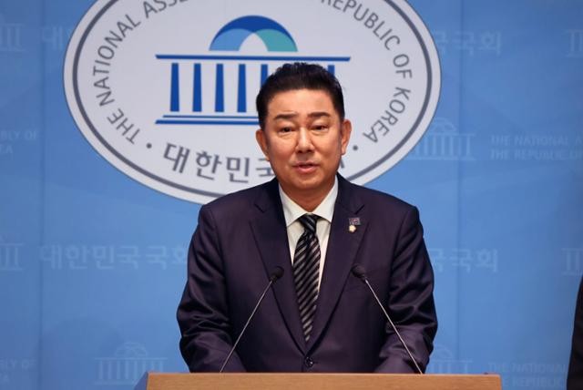 <b>김병기</b> "원내대표 당선되면 <b>반헌법특위</b> 구성, 내란 책임자 사회 복귀 못...